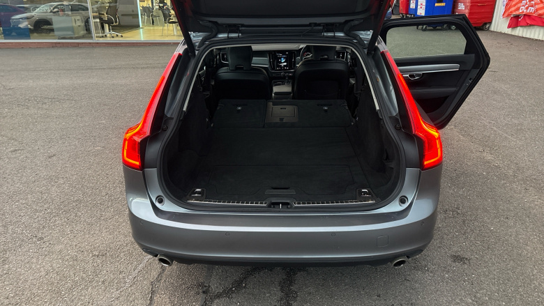 Volvo V90 2.0 T4 Momentum Plus 5dr Geartronic Petrol Estate